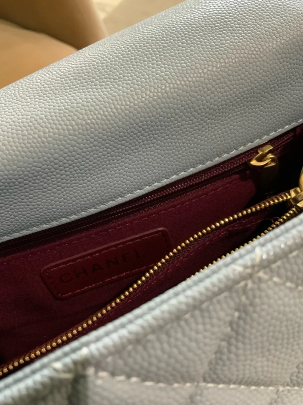 Classic CHANEL Bag: A Stylish and Versatile Choice for Elegance light blue - Picture 12 of 12